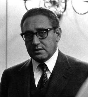 kissinger.jpg__300x334_q85_crop_subsampling-2_upscale