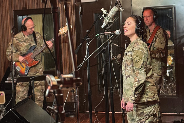 600x400-HonorHero Salute to Service: A Veterans Day Celebration